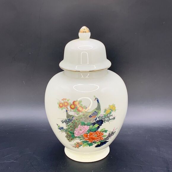Vintage Japanese Ginger Jar with lid Gold trim Peacocks Flowers Berries Asian - Picture 1 of 10